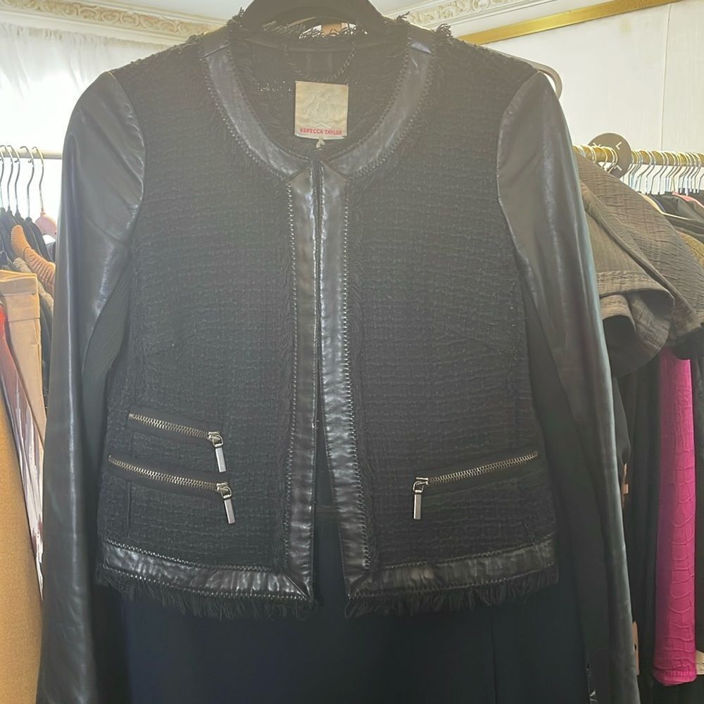 Rebeccaโ
TaylorโJacket